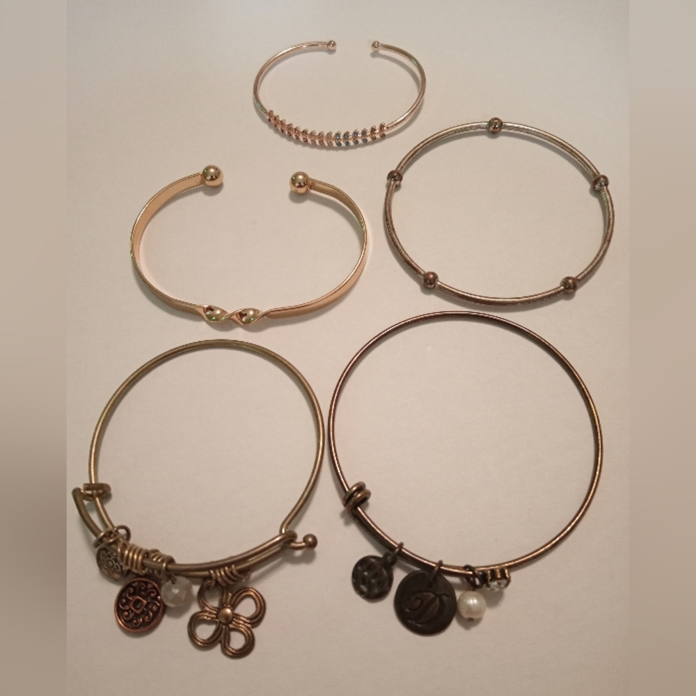 #535.  5 Piece Assorted Bracelet Bundle